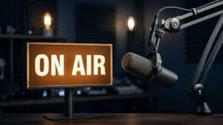 Radio microphone and illuminated on-air sign